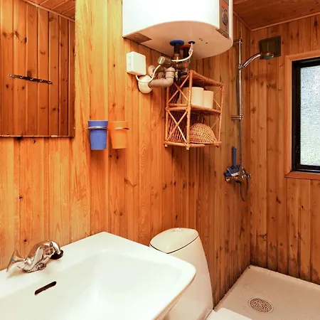 Holiday home Three-bedroom In 21 Blokhus